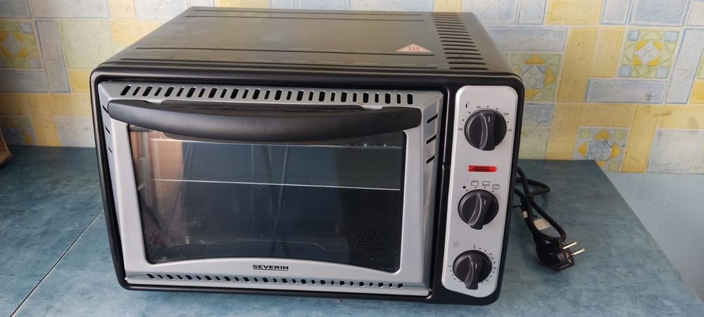 Nowy piekarnik firmy Severin. Nigdy nie używany