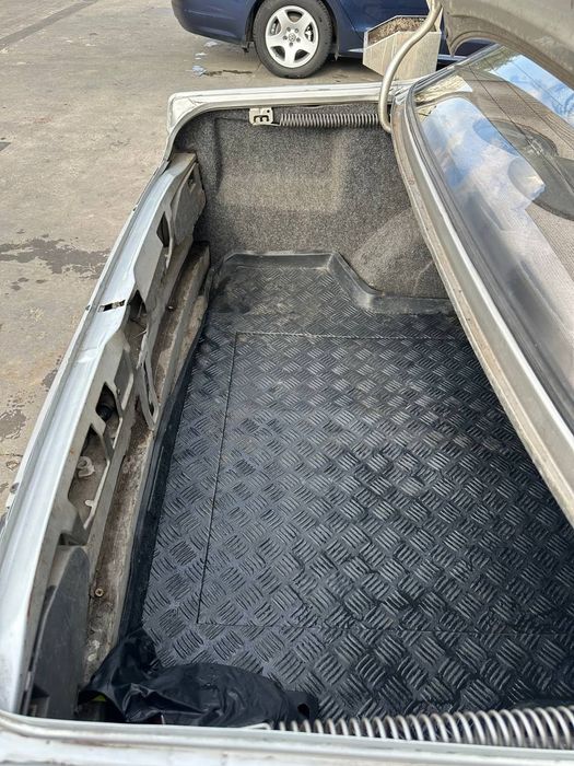 Продам автомобиль Пежо 405