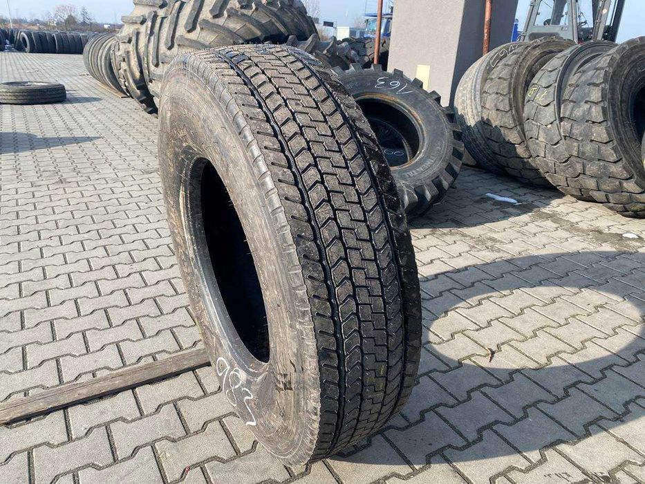 Opona używana  przednia 295/80R22.5 BRIDGESTONE M788 EVO 100% bieżnika