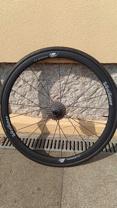 Vision Trimax 35 kb + ultegra 11v + pneus continental Ultrasport