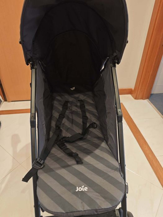 Vendo carrinho de passeio criança