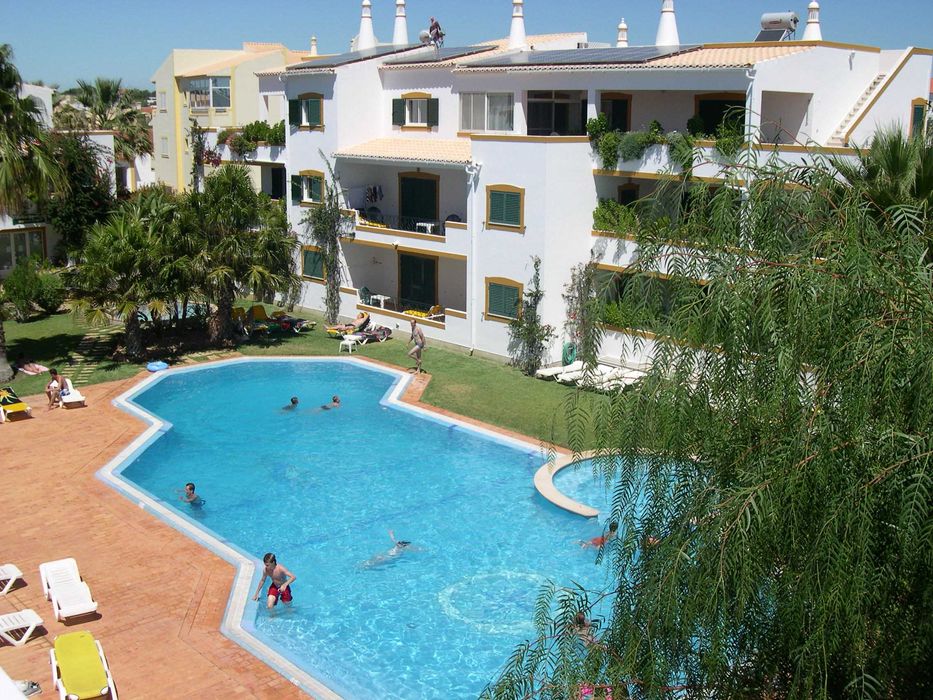 Excelentes apartamentos, T2 para 4-6 pessoas, Piscina, Ferreiras-ALBUFEIRA