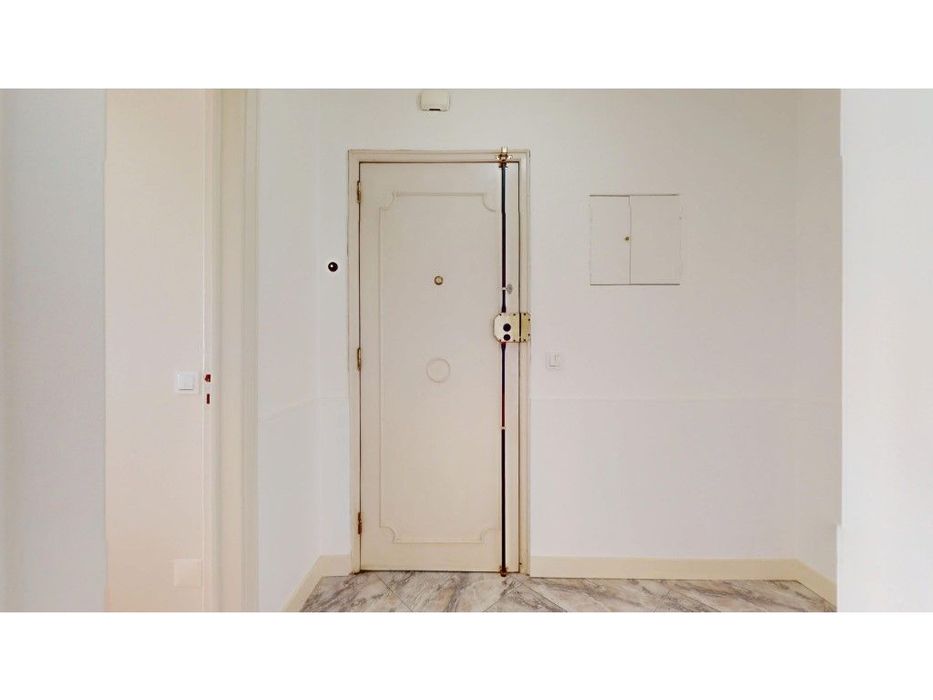 Apartamento T2 remodelado | Ajuda