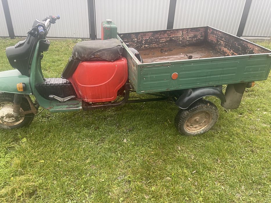 Моторолер Муравей