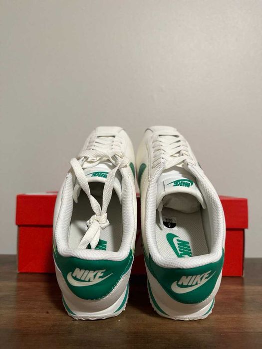Nike Cortez 'Sail Stadium Green'.