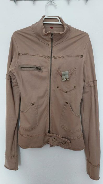 Casaco castanho claro