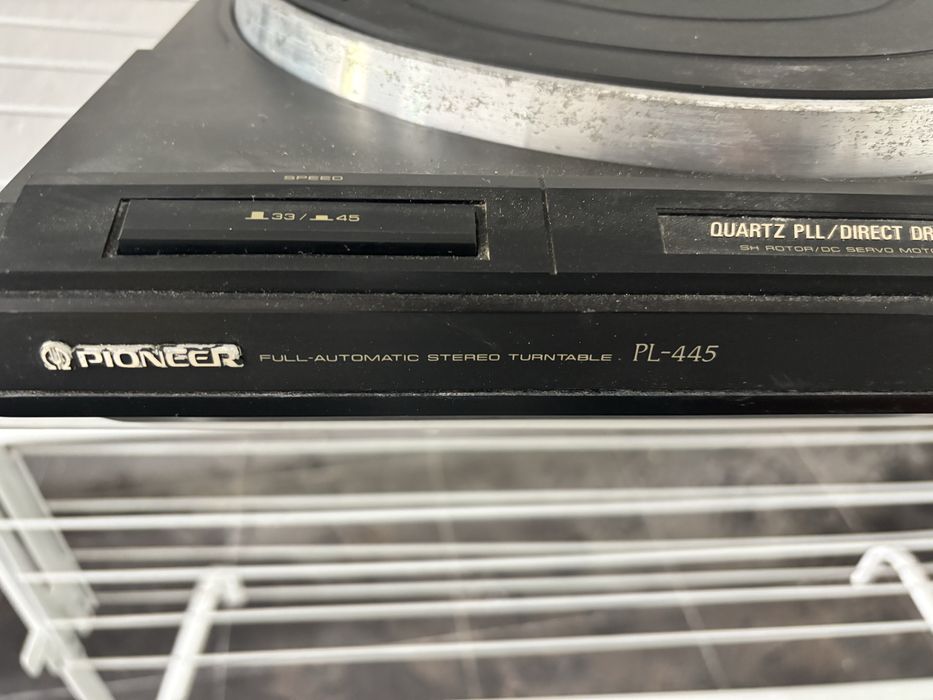 Gira-Discos Technics Quartz Direct Drive – Automático (Não Testado)