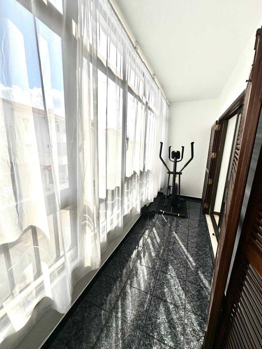 Apartamento T1+1 no Estoril, a poucos minutos da praia!