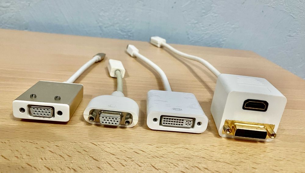 Переходник/адаптер Mini DisplayPort -> DVI, HDMI; Mini DVI -> VGA