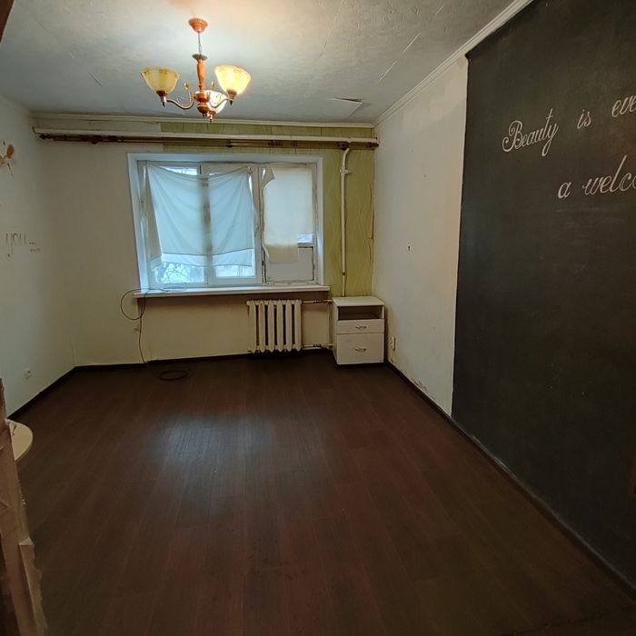 2 кімнати в гуртожитку на 44 кварталі по вул. Романа Шухевича