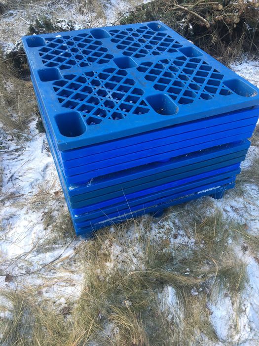 Palety plastikowe 1200* 1000 -12sztuk