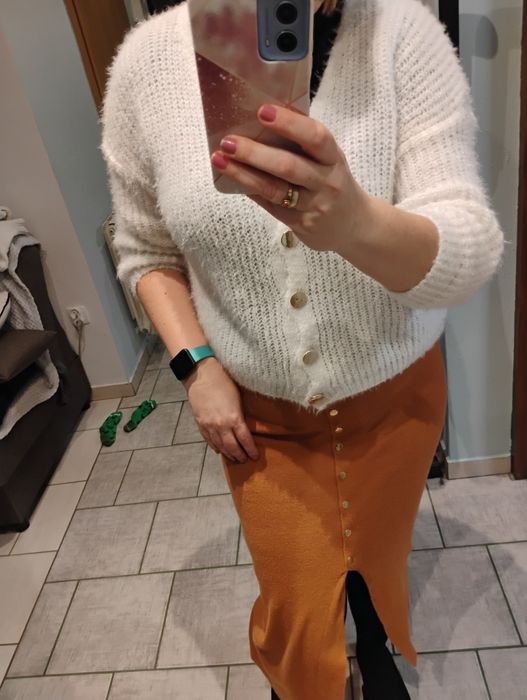 Biały kardigan S. M.