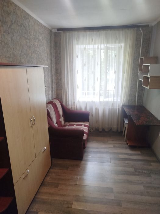 Продаж кімнати в гуртожитку