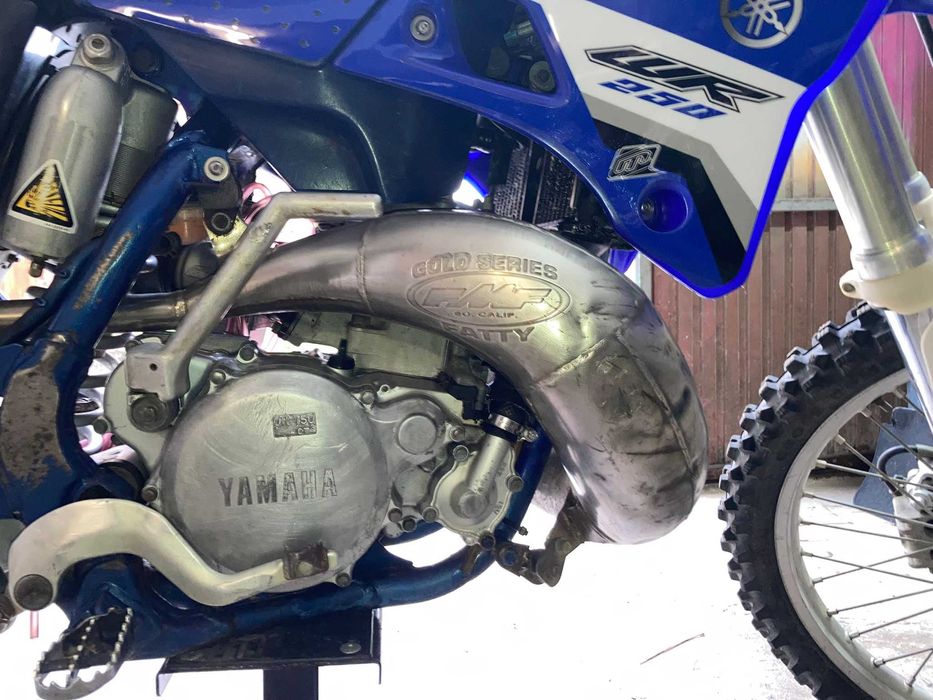 Yamaha WR250Z 2T matriculada–Enduro clássico – Excelente oportunidade
