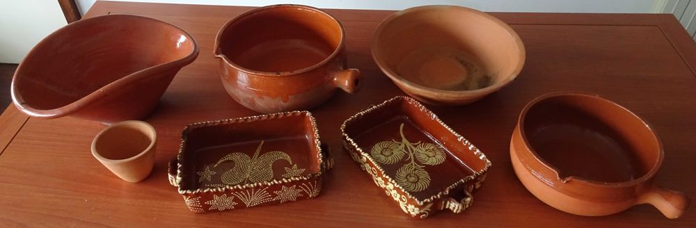 Louça de Barro Tradicional Portuguesa (7 Peças)