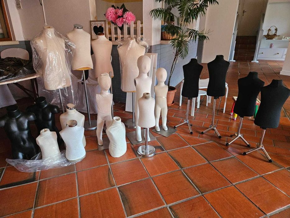 18 Manequis e bustos de criança