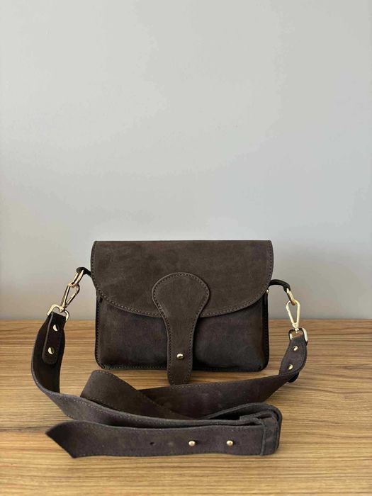 Torebka Listonoszka Nerka Zamszowa Czekoladowa | Brązowa - Vera Pelle