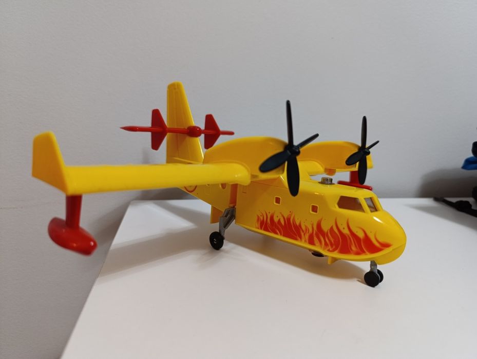 Samolot gaśniczy - Siku World: skala 1:87 do pożarów lasów, Straż poża