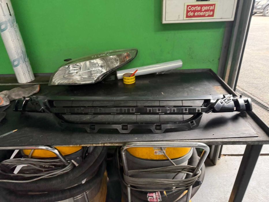 Grelha inferior do para-choque - BMW 1 F20 e F21 - 511.17245.733