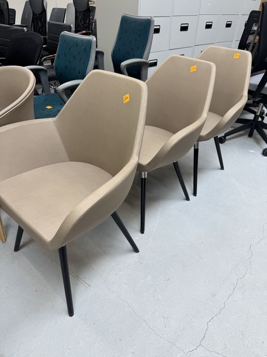 Konferencyjne , uzywane,poleasingowe