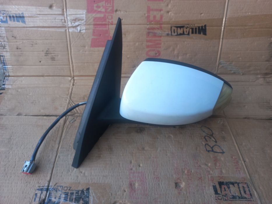 Lusterko lewe ford s-max 12pinów białe