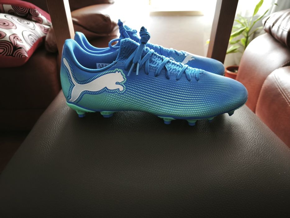 Chuteiras novas da Puma tamanho 45