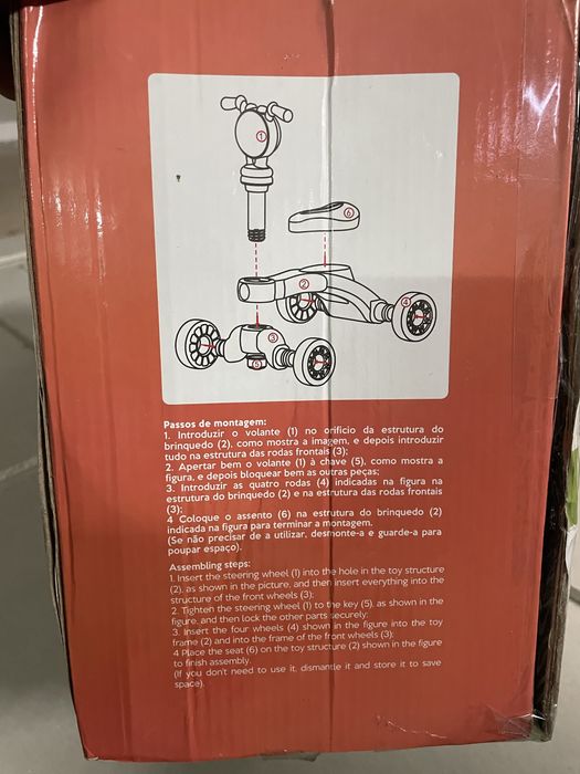 Andador infantil novo