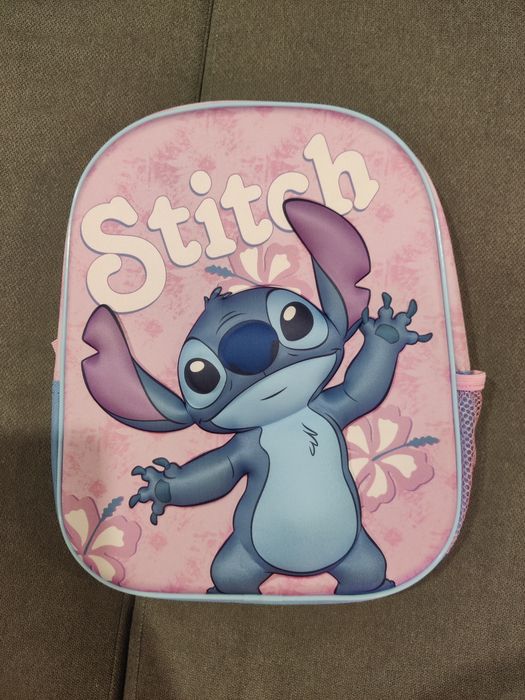 Vendo mochila Stitch 3D nova com etiqueta