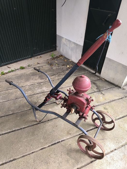 Bomba manual  de tranfega de liquidos