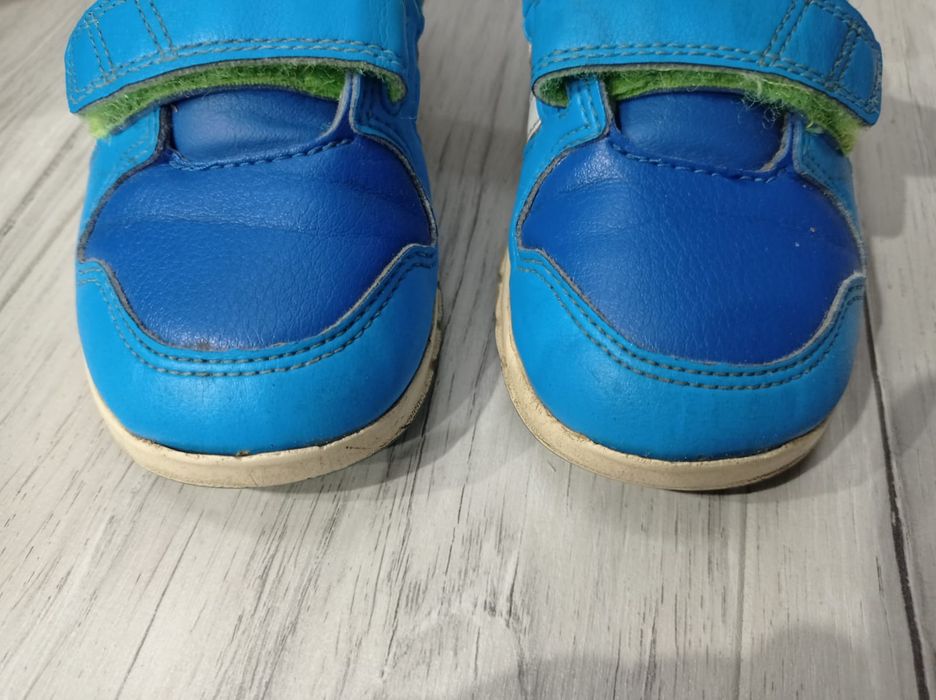 Skórzane buty sportowe, Adidas, r. 25