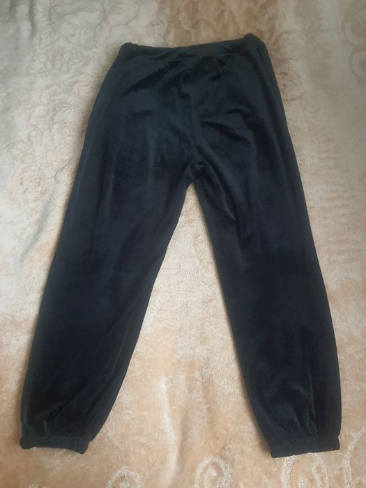 Dres damski welurowy czarny rozm. L