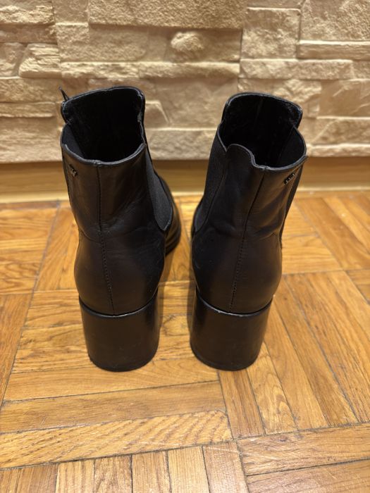 Sprzedam skórzane sztyblety - botki Wojas 41 r