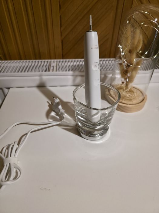 uszkodzona szczoteczka Philips Sonicare