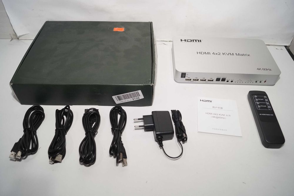 Przełącznik Splitter Switch HDMI 4x KVM Matrix 2 monitory 4 komputery