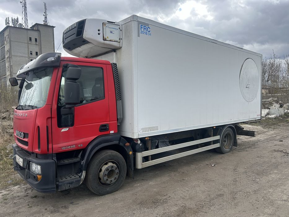 Kontener Chlodnia Mroznia Hakowka Zabudowa Carrier Supra 550 Izoterma