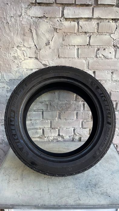 Шини б/у 255 45 R18 Michelin Pilot Alpin 5