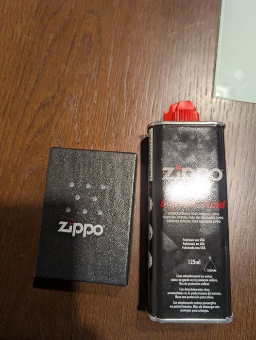 Isqueiro Zippo novo
