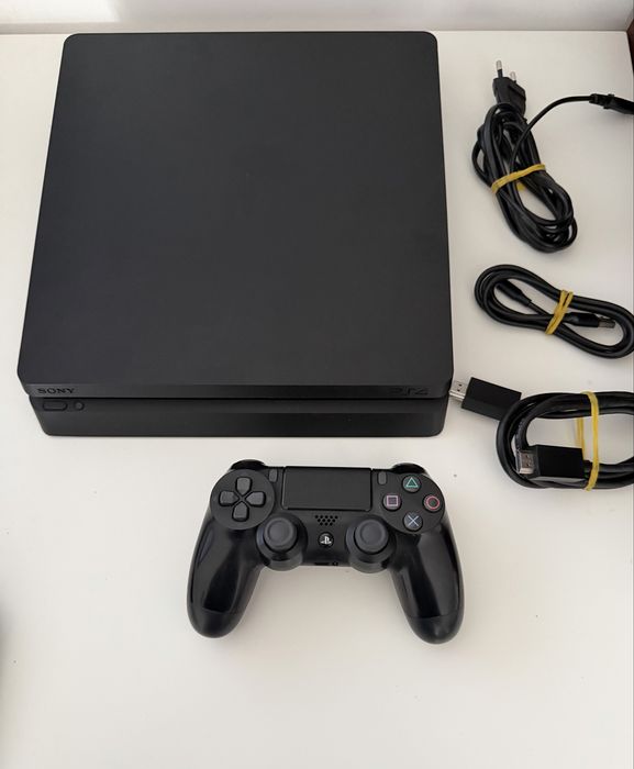 PlayStation 4 Slim PS4 Novo + Comando + Jogo FIFA 20