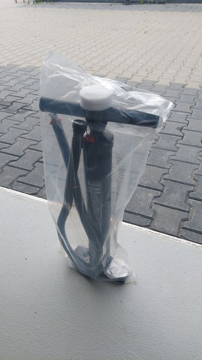 Pompka Outwell Cyclone czarna