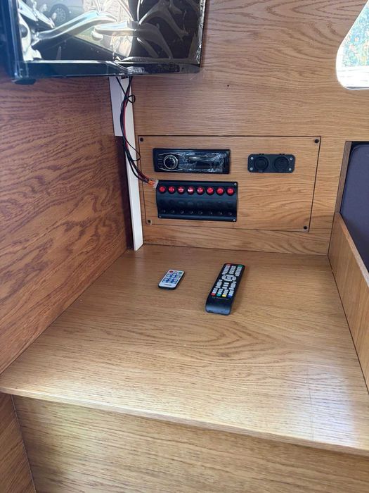 Łódź motorowa elektryczna z silnikiem Haswing 2HP  + nowa przyczepa Temared 5 nowa cena!