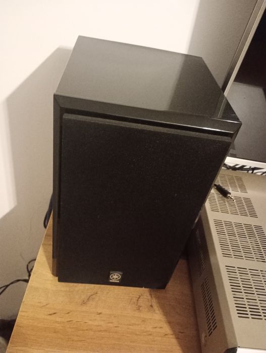 Sprzedam Micro wieża Yamaha pianocraft RX-E400. Zamienię na kolumny