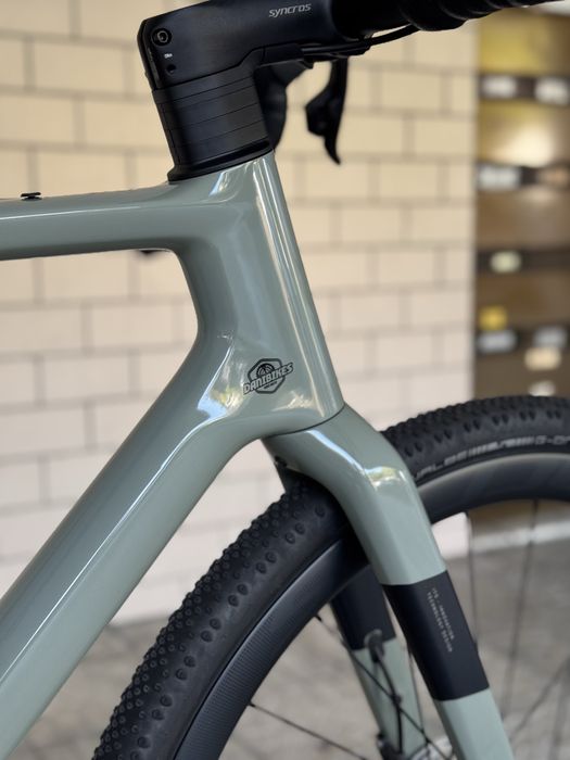 Bicicleta Gravel Scott Addict com rodas carbono