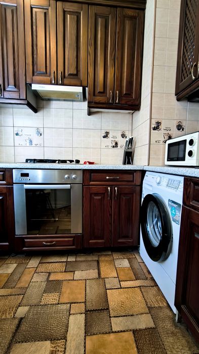 3-кімнатна квартира, р-н просп. Івана Мазепи,  вул. Володимира Івасюка