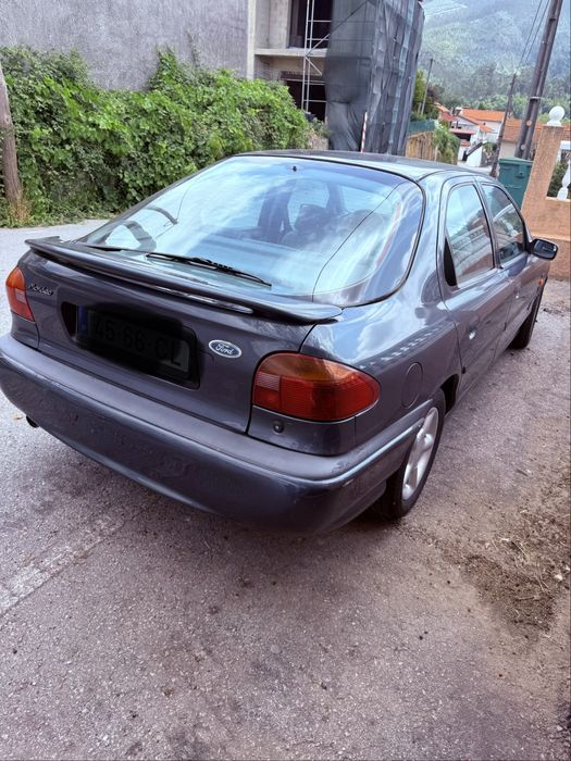 Ford Mondeo 1.8 ano 1993