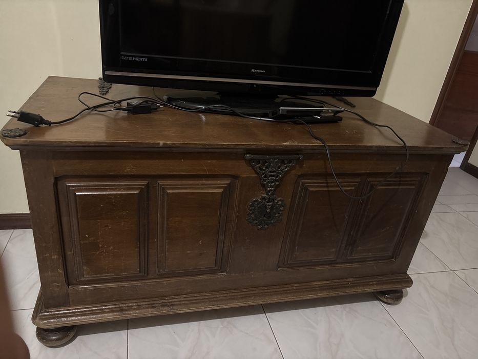 Arca de arrumacao e tv