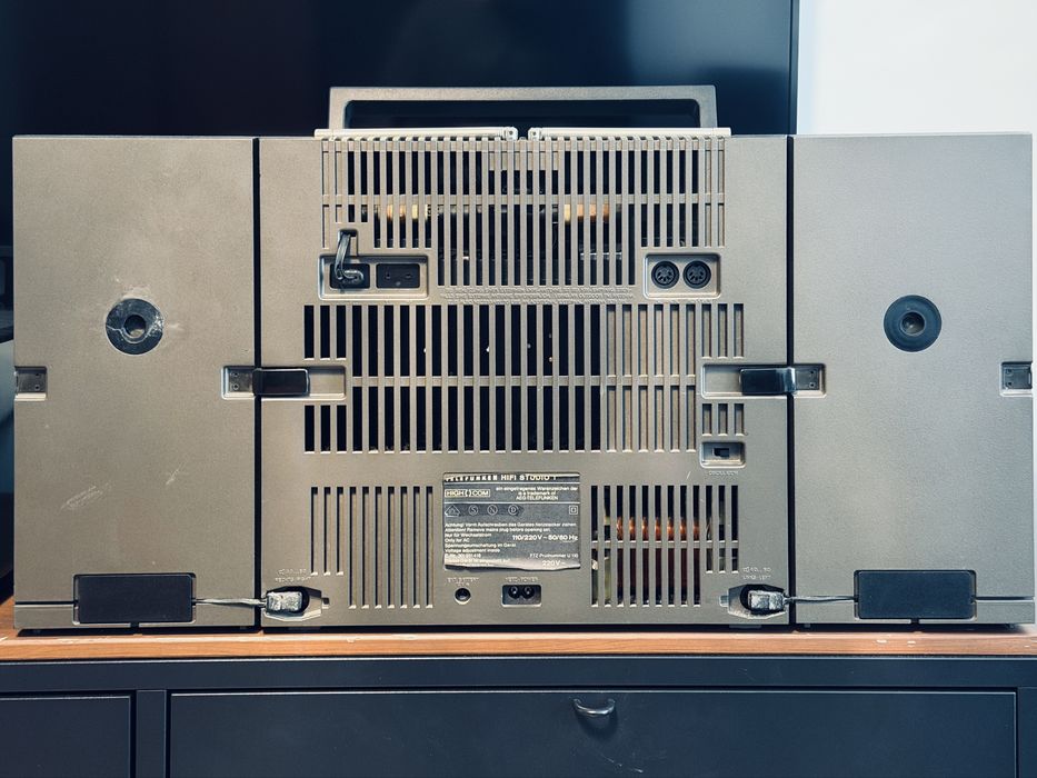 ‼️ Telefunken HiFi Studio 1M — немецкий Hi-Fi бумбокс, съёмные 3-полосные колонки, стрелочные индикаторы ℹ️ из Германии, обслужен