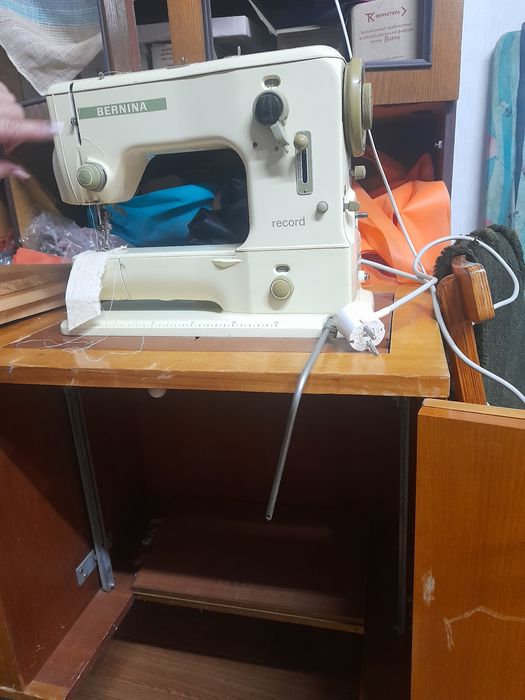 Вишивальниця машинка