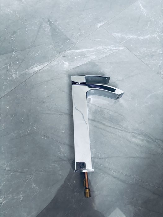 Bateria łazienkowa .