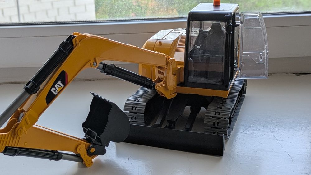 Іграшки фирми Bruder