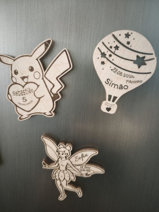 Vendo imans em madeira personalizados